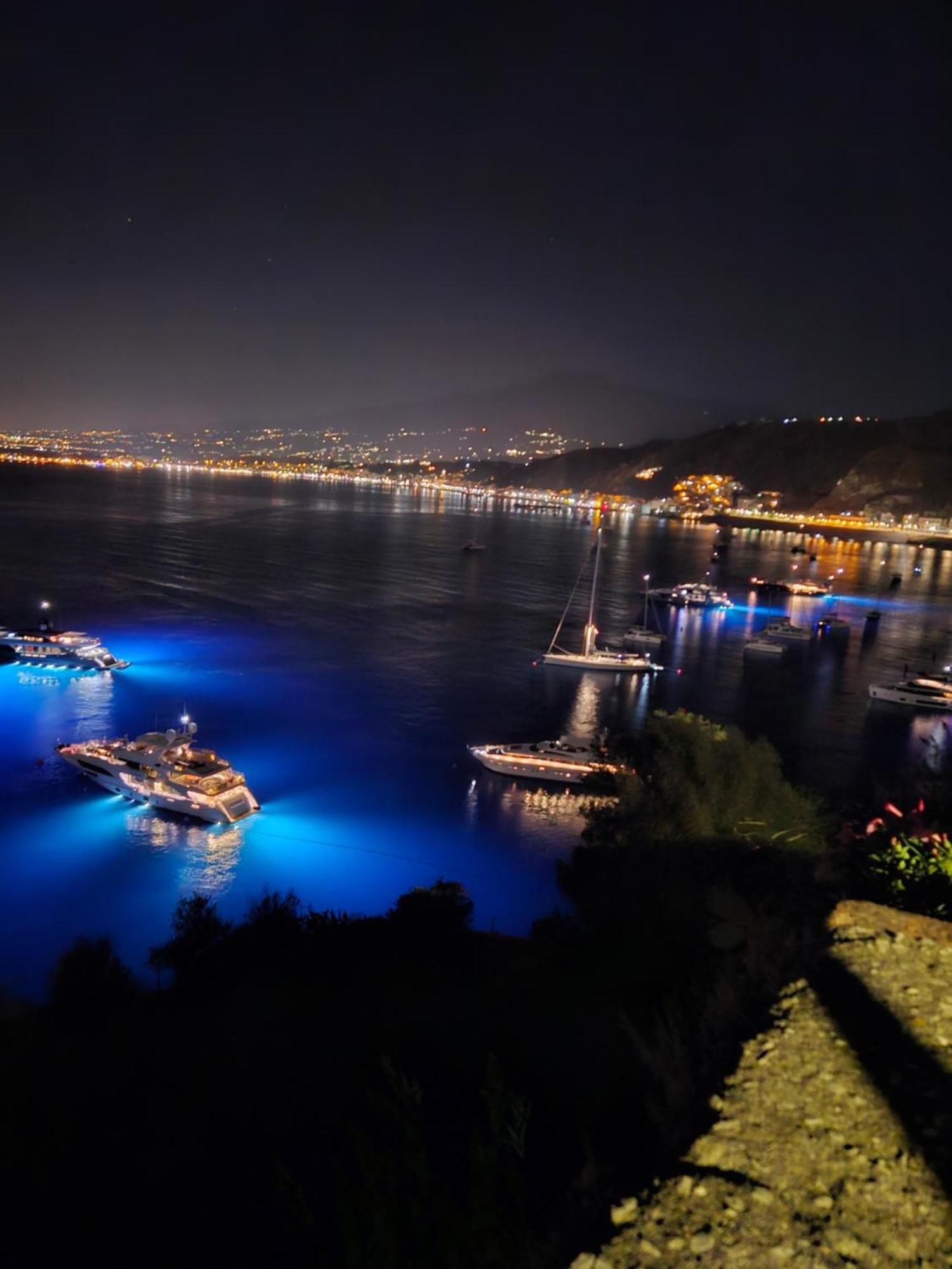 Villa Iris Giardini-Naxos Kültér fotó